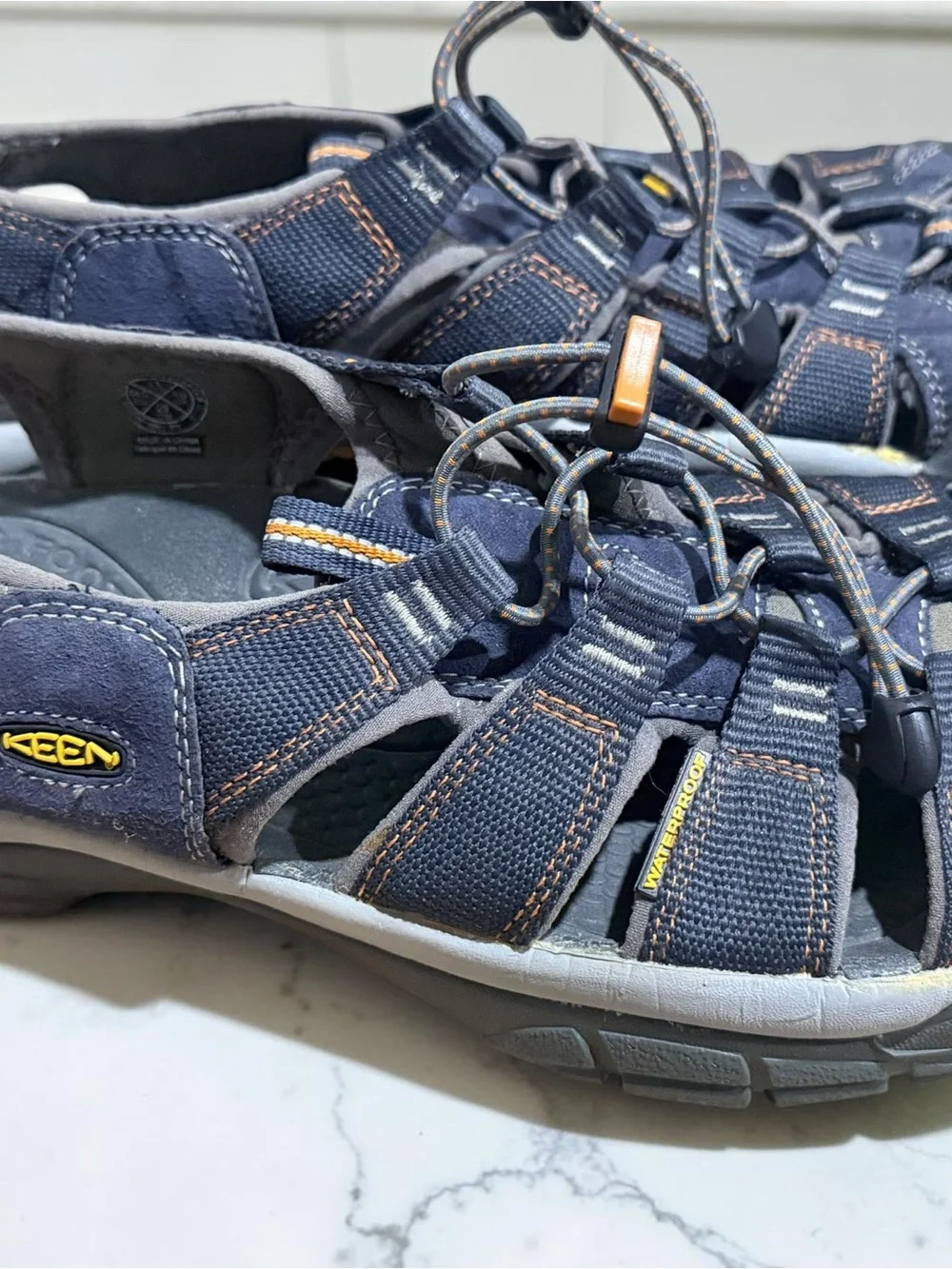 KEEN Newport H2 Navy Medium Grey Sport Sandals Mens Size 11
